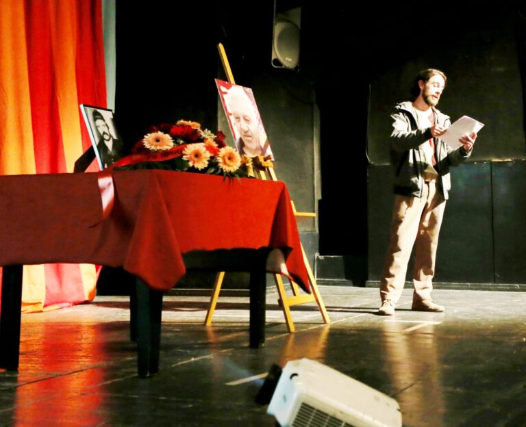 Во театарот „Војдан Чернодрински“ се одржа комеморација по повод смртта на актерот Трајче Иваноски, доајен од ансамблот на Театарот