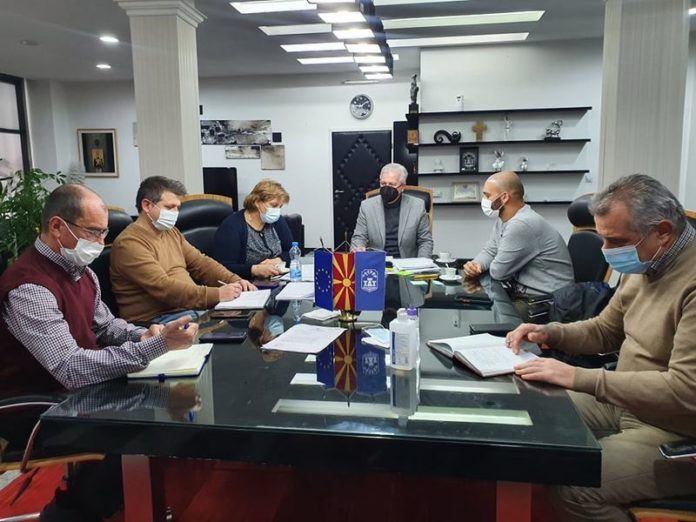 Градоначалникот Јовчески одржа работен состанок за функционирање на зимската служба