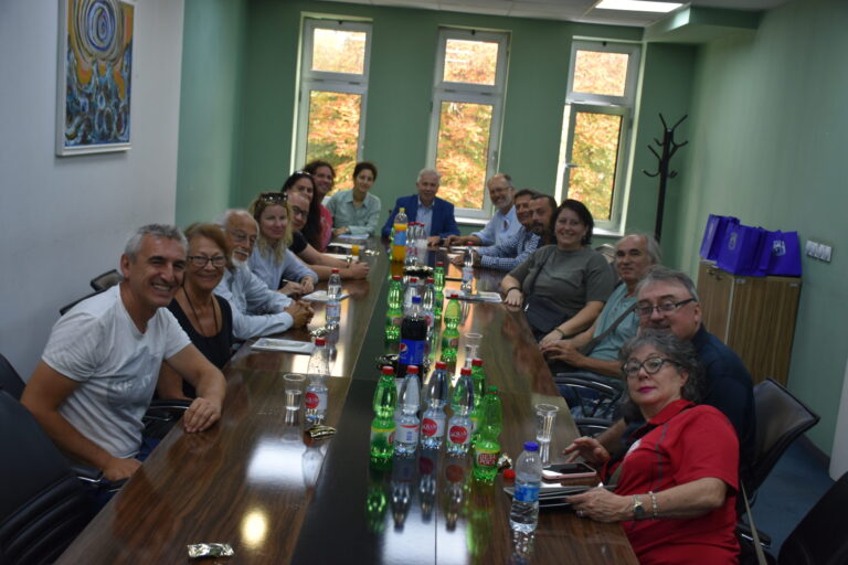 ТОПОЛ ПРЕЧЕК: Јовчески ги пречека претставниците од светските гемолошки здруженија кои се во посета на Прилеп