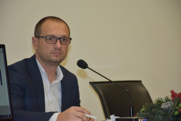 ПРОДАНОСКИ: Венко Филипче денес бил во Прилеп – без никаков срам говорел за здравството во Македонија, за истото она здравство кое тој како министер го уништи