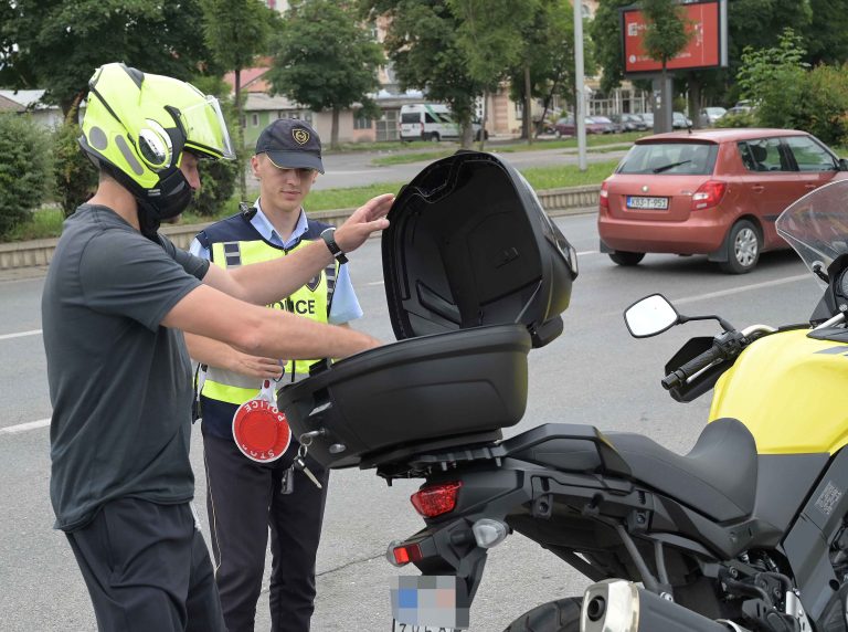 МВР за 5 часа во Прилеп казни 19 возачи на мотоцикли