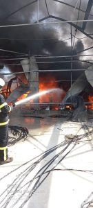 Автобус со прилепски регистарски ознаки се запали возејќи кон Скопје