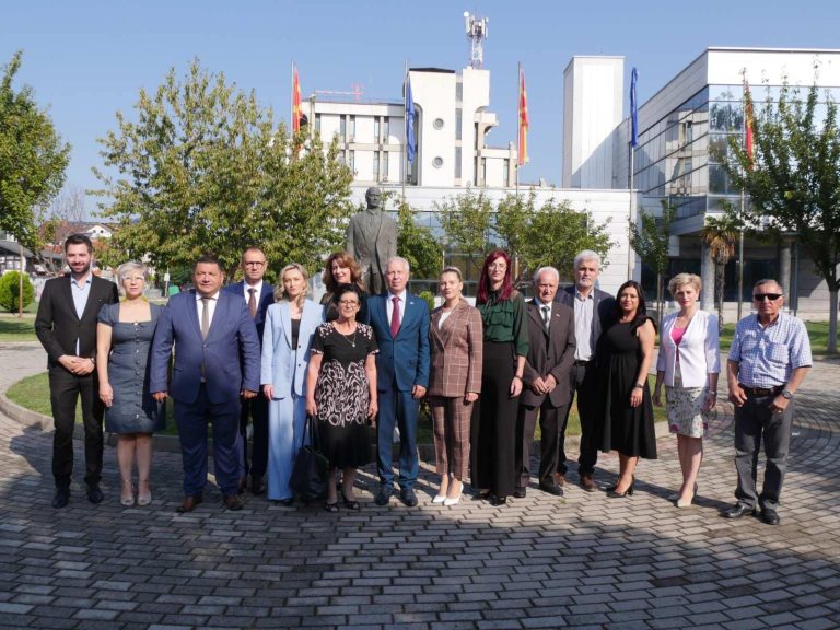 Прилеп прославува 33 години Независна Република Македонија!