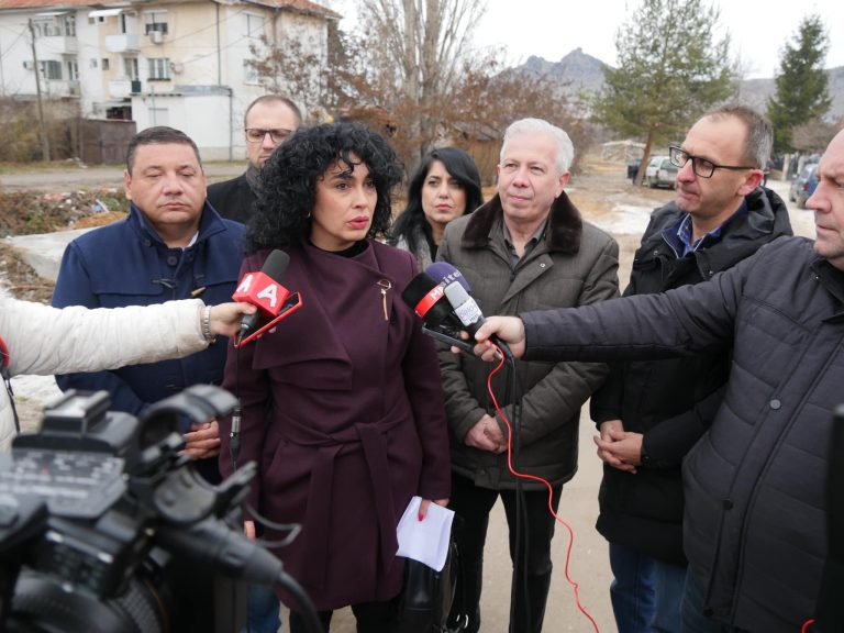 Зацевување на атмосферски канал на ул.„Александар Македонски“