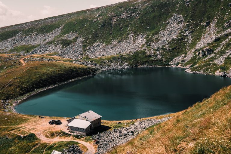 За влез во Националниот парк Пелистер, треба да поднесете барање за дозвола за влез