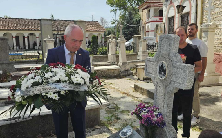 СО ПАНИХИДА ВО БИТОЛА ОДБЕЛЕЖАНИ 120 ГОДИНИ ОД ПОГИБИЈAТА НА АЛЕКСАНДАР ТУРУНЏЕВ