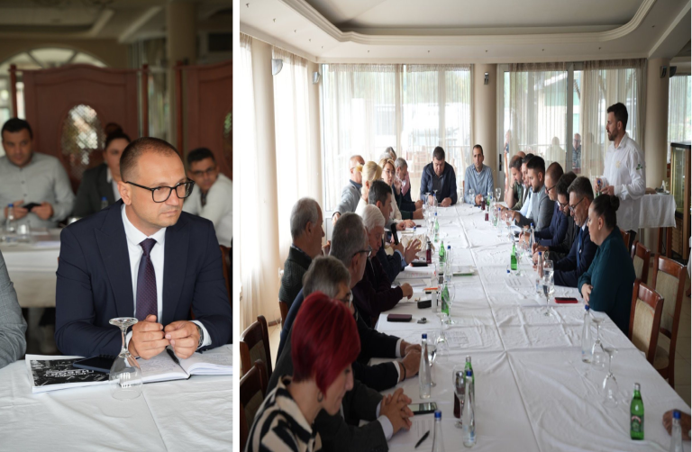 Проданоски се сретна со претставници од Регионалната стопанска комора – презентираше дел од предизборна програма што ги опфаќа економските теми и сѐ она што ги засега прилепските стопанственици