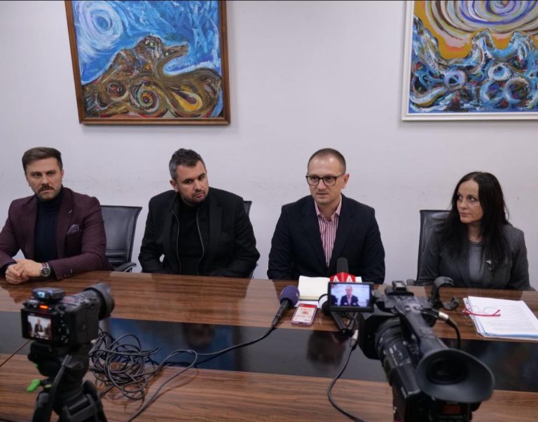 Погледнете! Ова е листата на уметници кои ќе ги забавуваат прилепчани во новогодишната 7 дневна програма од “Прилепска празнична приказна”