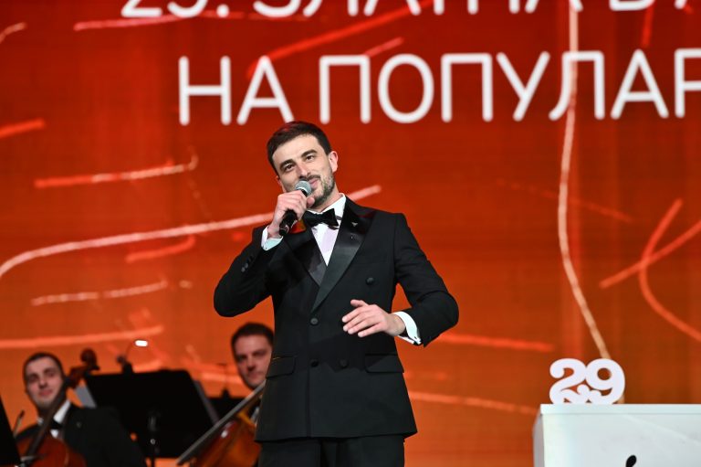 Директно од Златна Бубамара доаѓа во Битола! Големо стендап шоу во Центар за култура – Стендап комедија со Жарко Јовановиќ, човекот кој ги емитира сите политичари