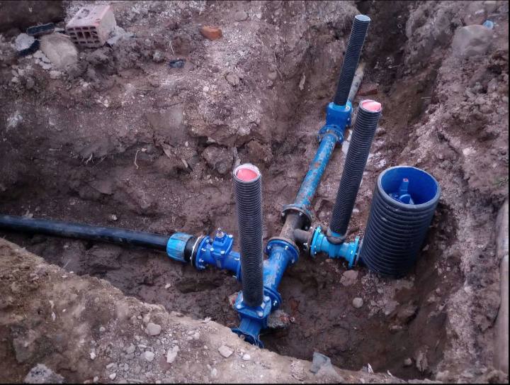 Битолски Водовод врши санација на водоводната мрежа (ПВЦ ф -160) на ул Прогрес