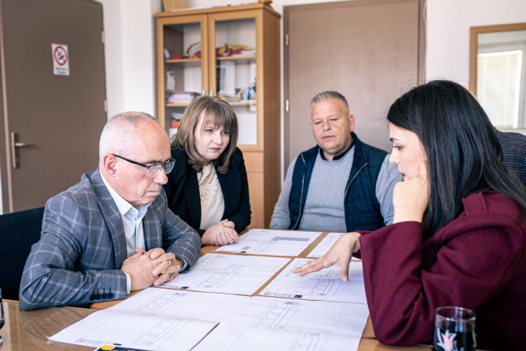 Во ОУ „Коле Канински“во Битола ќе има реконструкција на постоечките тоалети кои со децении не се реконстуирани