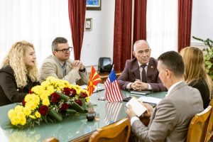 НОВАТА АМБАСАДОРКА НА САД ВО ПРВА ОФИЦИЈАЛНА ПОСЕТА НА БИТОЛА