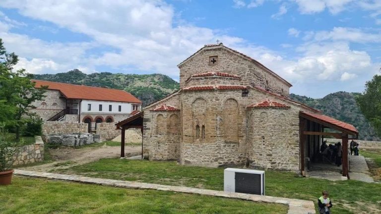 Денеска манастирот св.Никола во Мариово ја празнува манастирската слава