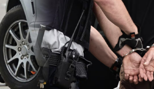 Полицијата на полноќ во Битола уапси 63 годишен дедо – возел без возачка дозвола