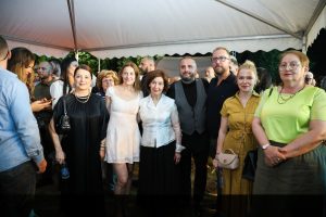 Министерот Зоран Љутков и Државниот секретар Марија Станчевска-Ѓоргова, синоќа присуствуваа на величествената изведба на „Кармина Бурана“ од Карл Орф, во изведба на Оркестарот на Македонската филхармонија