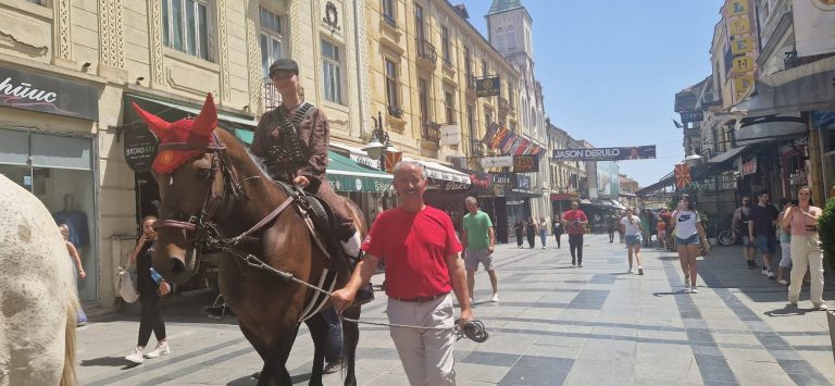 123 години Илинден! Битолска коњаница “ГАЛОП” тргнува за Крушево