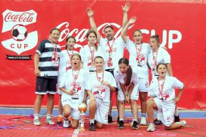 Секоја чест! Ученичките од ООУ „Гоце Делчев“ – Прилеп се новите ДРЖАВНИ ШАМПИОНКИ во мал фудбал, освојувајќи го првото место на државното финале од Плазма Спортските игри на младите