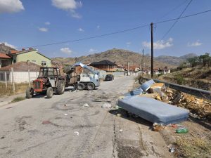 Денеска во Прилеп се исчистија три диви депонии во населбата Тризла