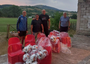 Фудбалскиот стадион во Крушево се поднови со нови топки и столчиња за трибините на стадионот „Езеро“ во Крушево