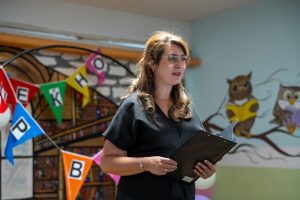 Денеска во ООУ “Блаже Конески” голем број на првачиња за учење “подадоа рачиња”